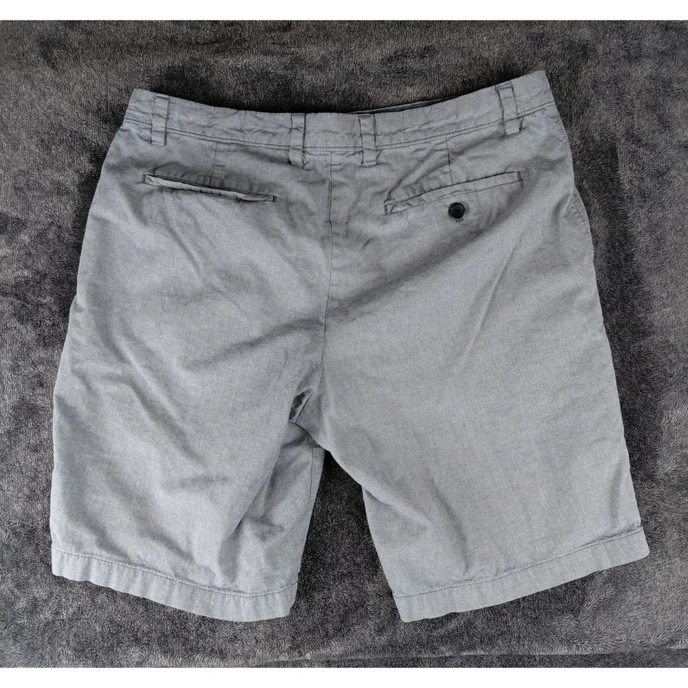 Banana Republic Mens 33 Blue Gray Micro Stripe Cotton Flat Front‎ Shorts